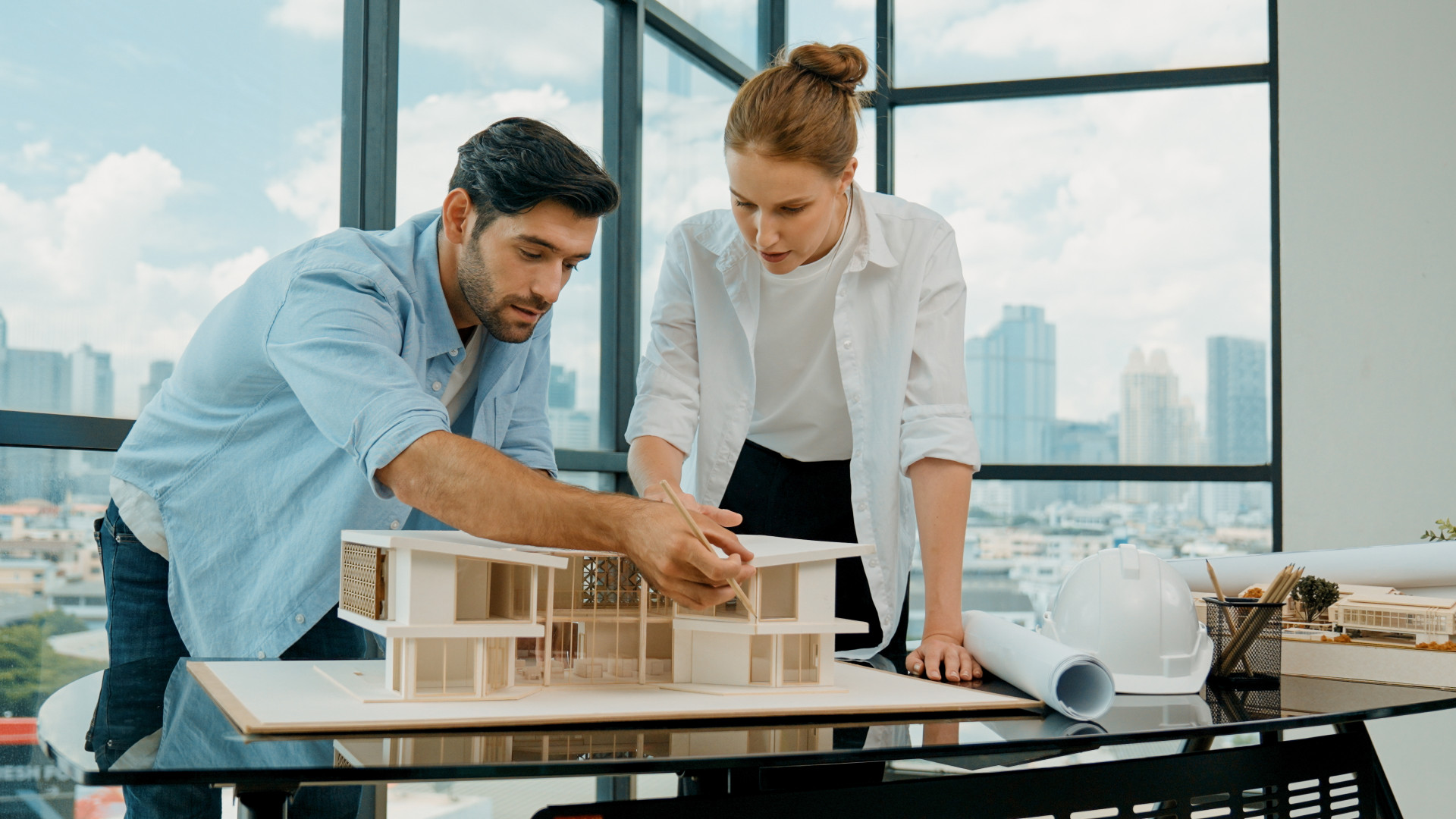 Besprechung mit der Architektin